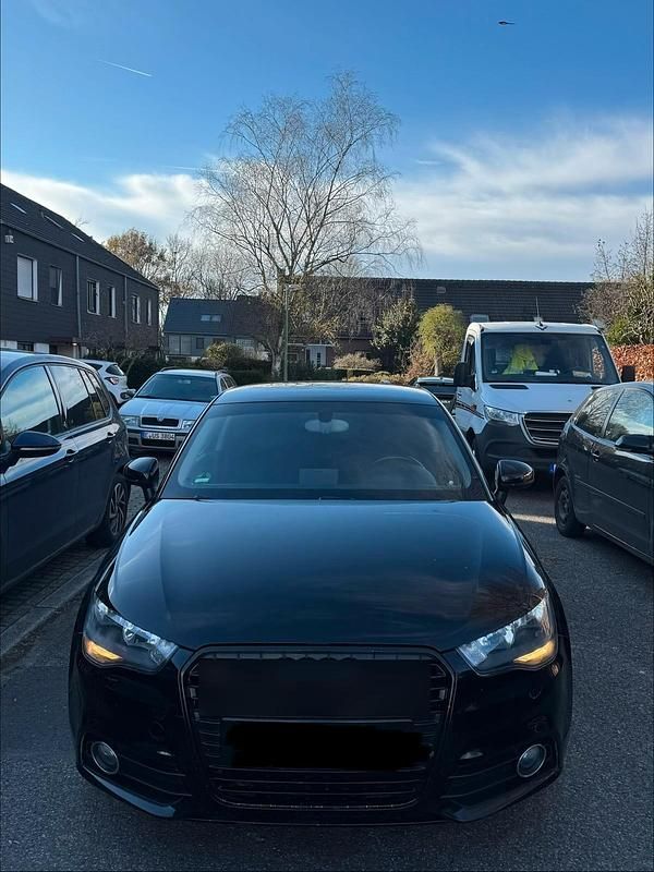 Schwarz Gebraucht 2012 Audi A1 S-Line Limousine | 6.999 € (Fairer Preis) - Bild 1/4