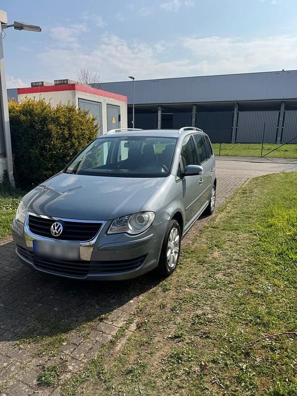 Gebraucht VW Touran 140 PS (102 kW) 2007 Grau Van / Kleinbus