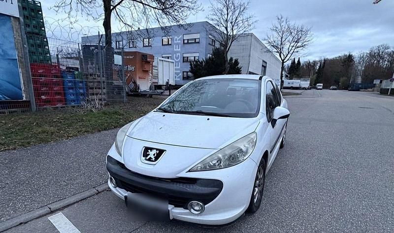 Gebraucht Peugeot 207 95 PS (69 kW) 2008 Weiß Kleinwagen