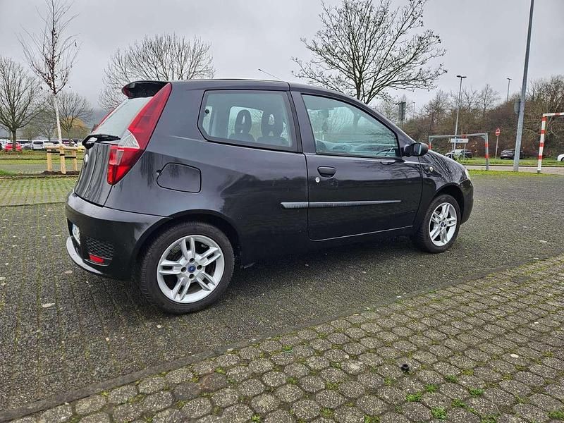Gebraucht Fiat Punto Active 60 PS (44 kW) 2004 Schwarz Kleinwagen