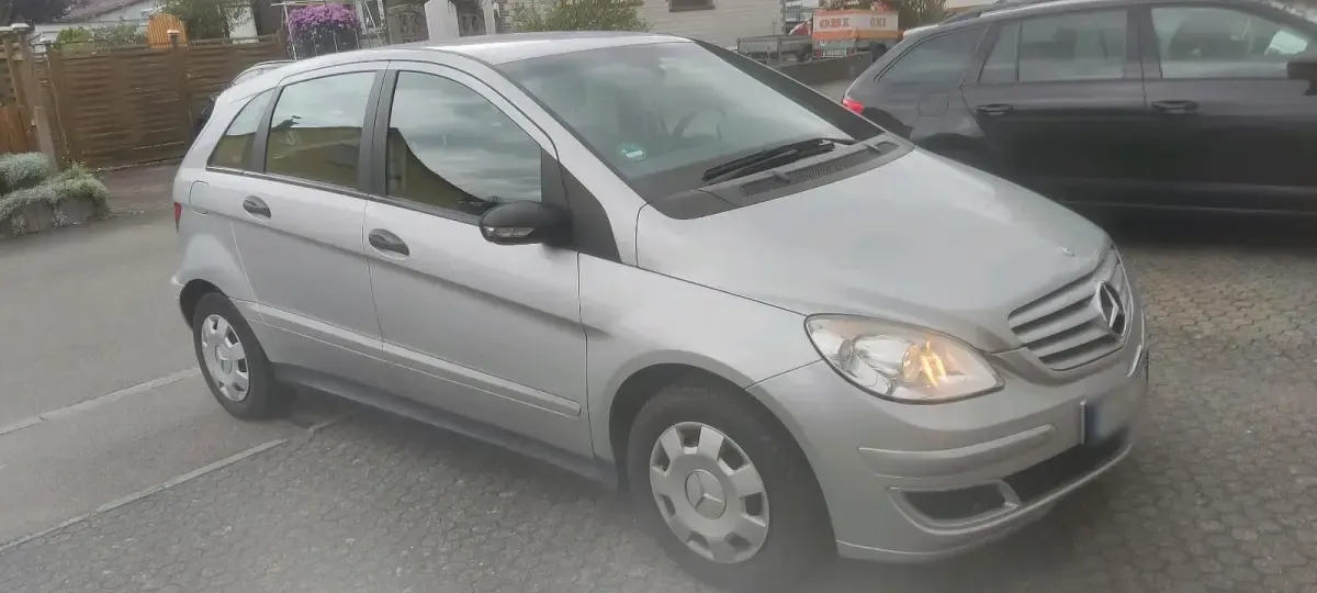 Gebraucht Mercedes B170 117 PS (86 kW) 2008 Silber Van / Kleinbus