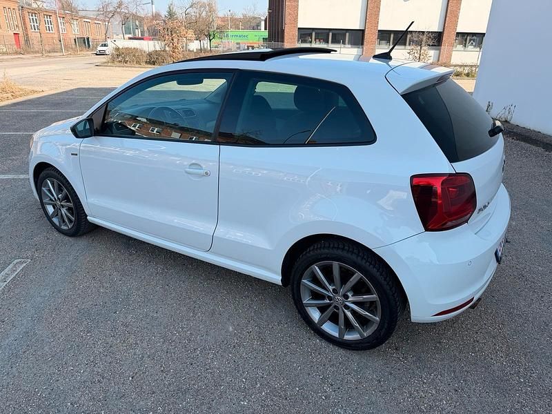 Gebraucht VW Polo 90 PS (66 kW) 2014 Weiß Kleinwagen