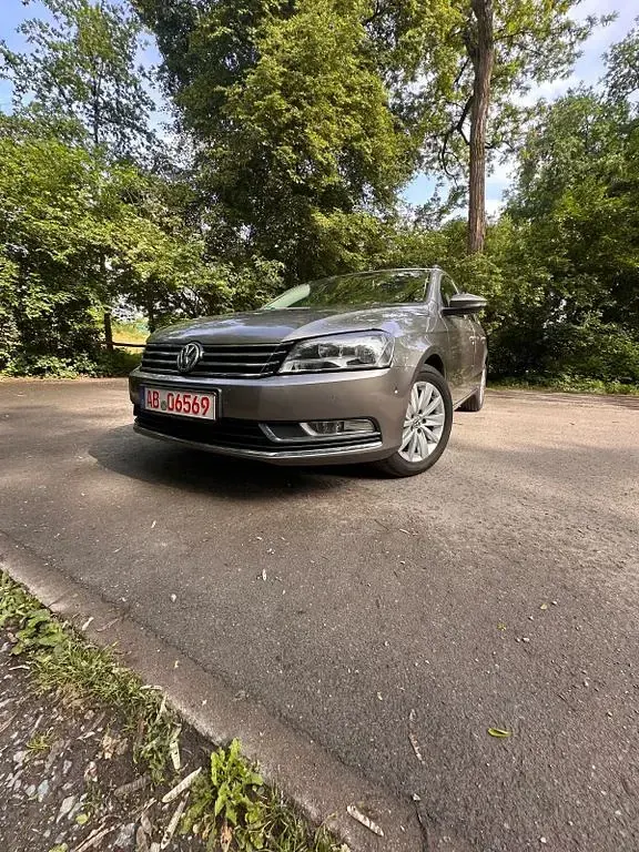 Gebraucht VW Passat Highline 170 PS (125 kW) 2011 Beige Kombi