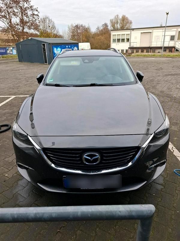 Grau Gebraucht 2017 Mazda 6 Kombi | 9.999 € (Fairer Preis) - Bild 1/4
