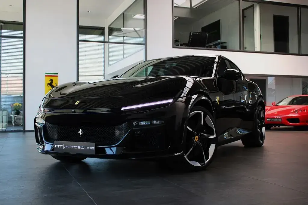 Gebraucht Ferrari Purosangue 725 PS (533 kW) 2024 Schwarz SUV