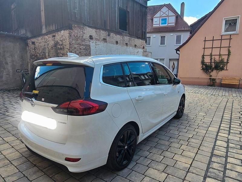 Gebraucht Opel Zafira Tourer 170 PS (125 kW) 2017 Weiß Van / Kleinbus