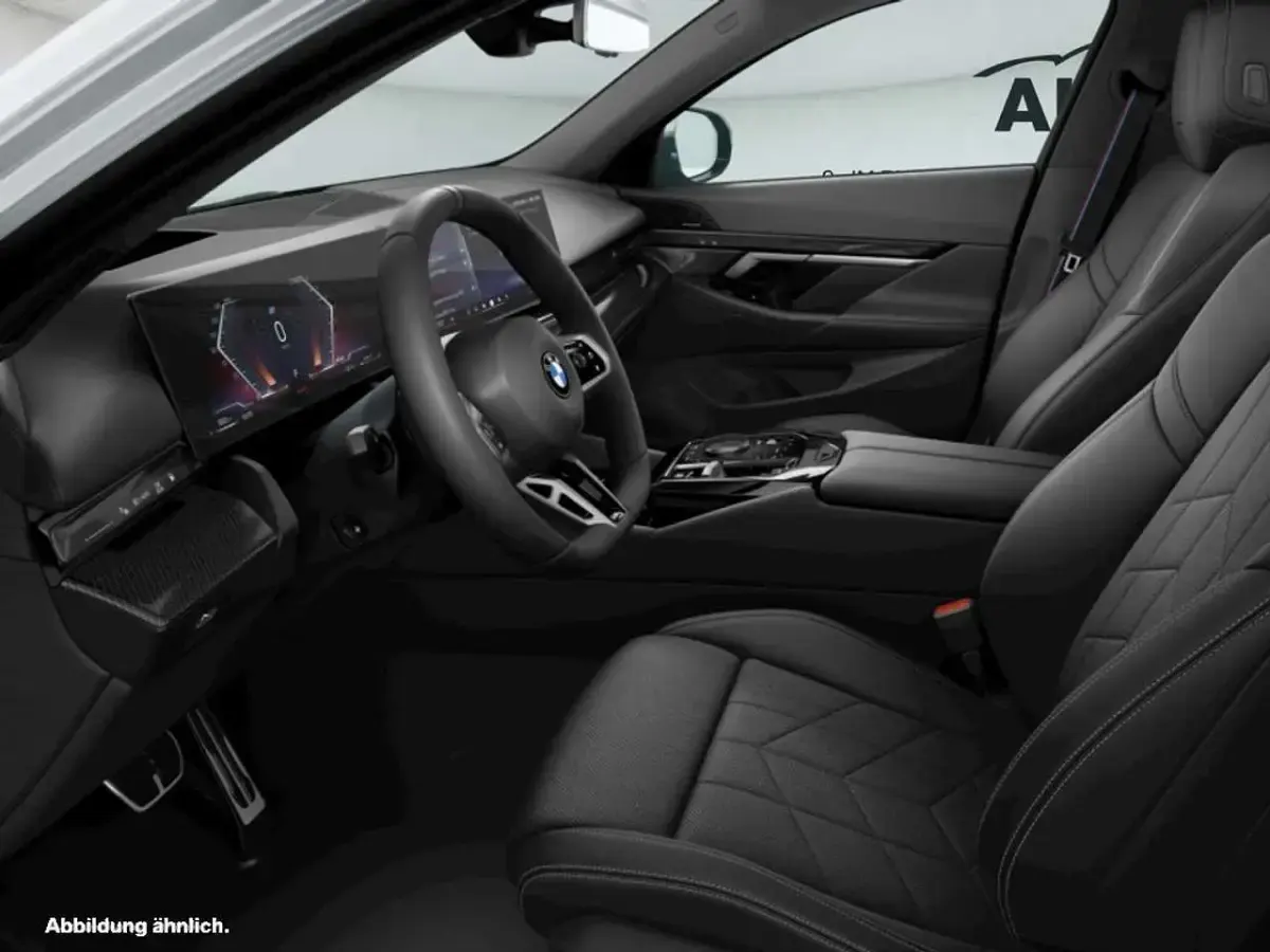 Neu BMW 540 Performance 303 PS (222 kW) 2026 M brooklyn grau Limousine