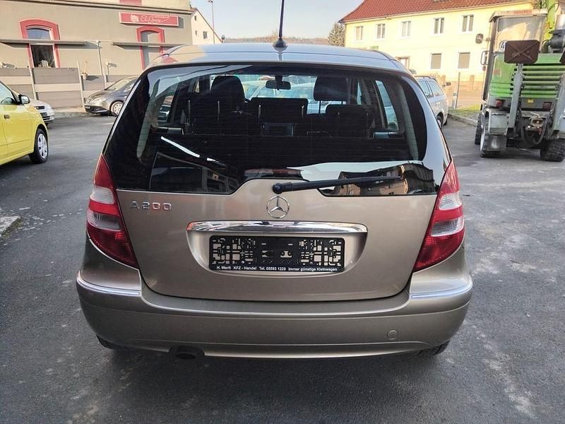 Gebraucht Mercedes A200 Elegance 136 PS (100 kW) 2005 Braun Van / Kleinbus