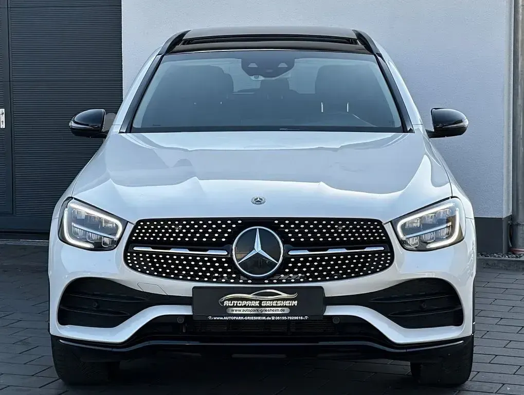 Gebraucht Mercedes GLC300 AMG 258 PS (189 kW) 2019 Weiß SUV