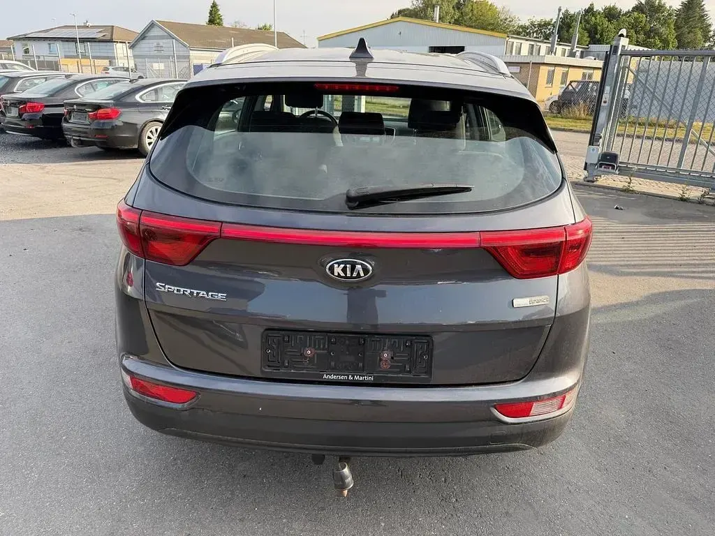 Gebraucht Kia Sportage Attract 132 PS (97 kW) 2017 Grau SUV