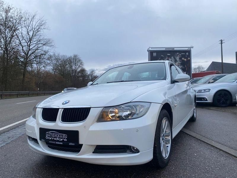 Gebraucht BMW 318 Advantage 143 PS (105 kW) 2008 Weiß Limousine
