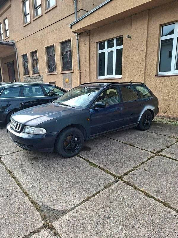 Blau Gebraucht 1998 Audi A4 Kombi | 1.000 € (Fairer Preis) - Bild 1/4