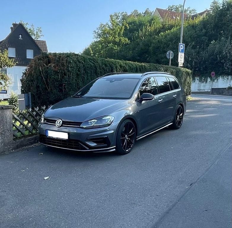 Gebraucht VW Golf VII R 310 PS (228 kW) 2017 Grau Kombi