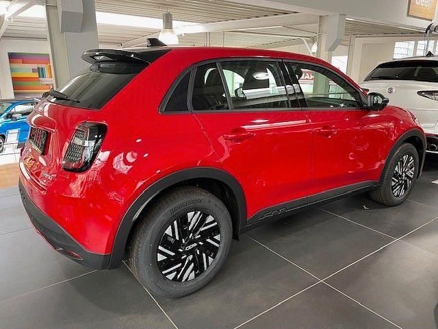 Neu Fiat 600 110 PS (80 kW) 2026 Rot SUV