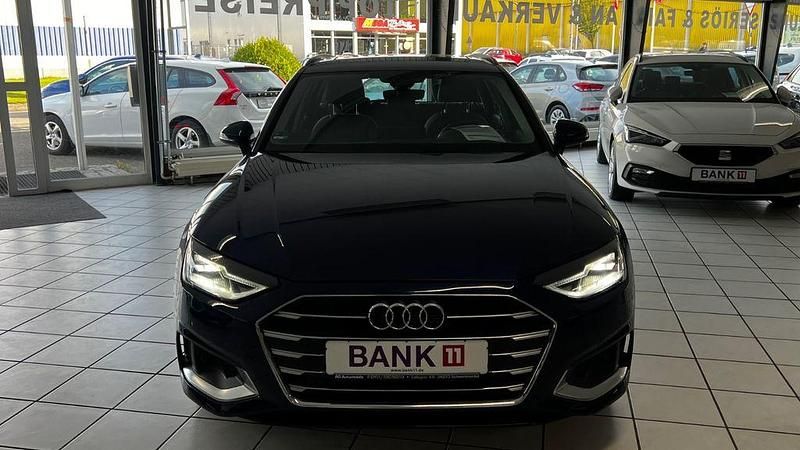 Blau Gebraucht 2020 Audi A4 Advanced Kombi | 22.990 € (Guter Preis) - Bild 1/4
