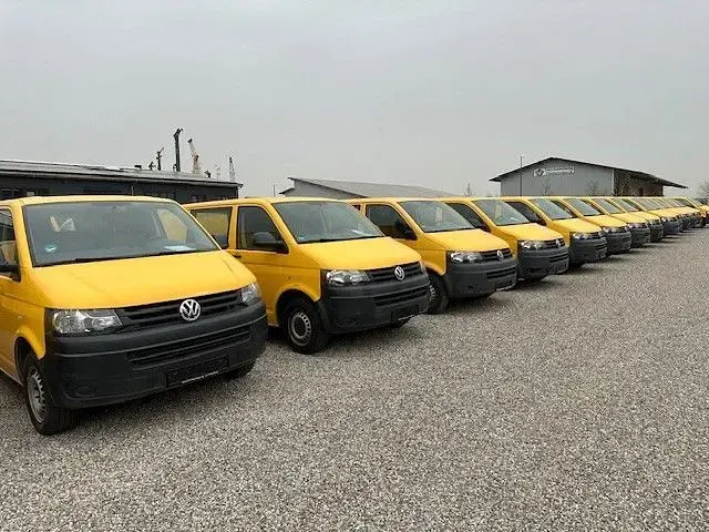 Usata VW Transporter 84 CV (61 kW) 2015 Giallo Furgone