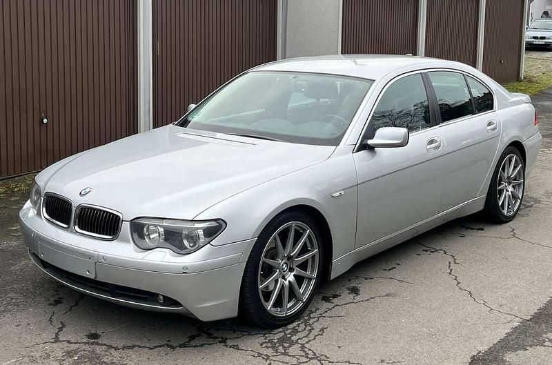 Silber Gebraucht 2003 BMW 730 Limousine | 4.590 € (Fairer Preis) - Bild 1/4