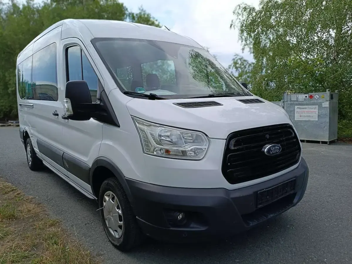 Gebraucht Ford Transit Trend 170 PS (125 kW) 2017 Frostweiß Van
