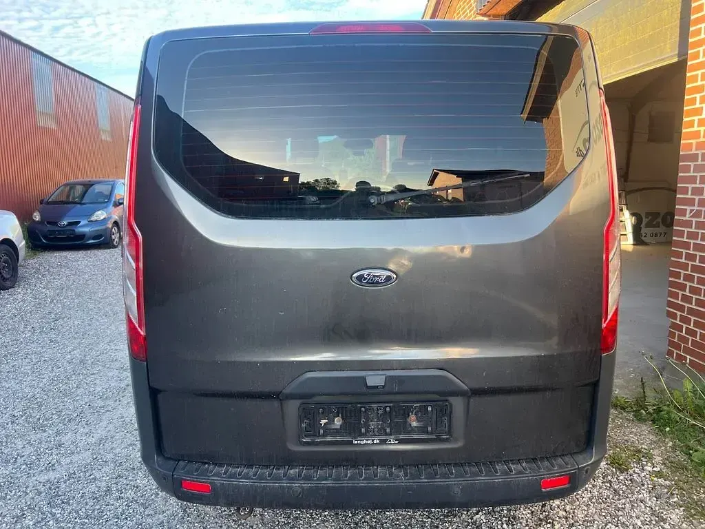 Gebraucht Ford Transit Custom 131 PS (96 kW) 2018 Grau Van / Kleinbus