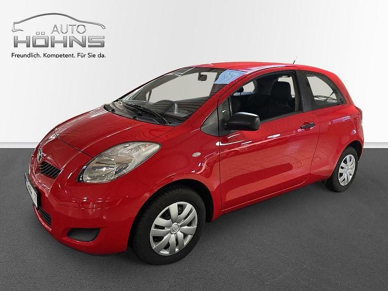 Rot Gebraucht 2009 Toyota Yaris Basis Kleinwagen | 3.289 € (Fairer Preis) - Bild 1/4