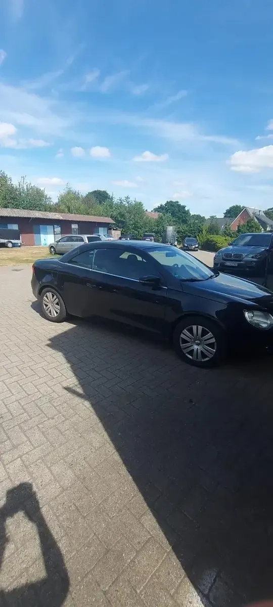 Gebraucht VW Eos 140 PS (102 kW) 2010 Schwarz Cabrio