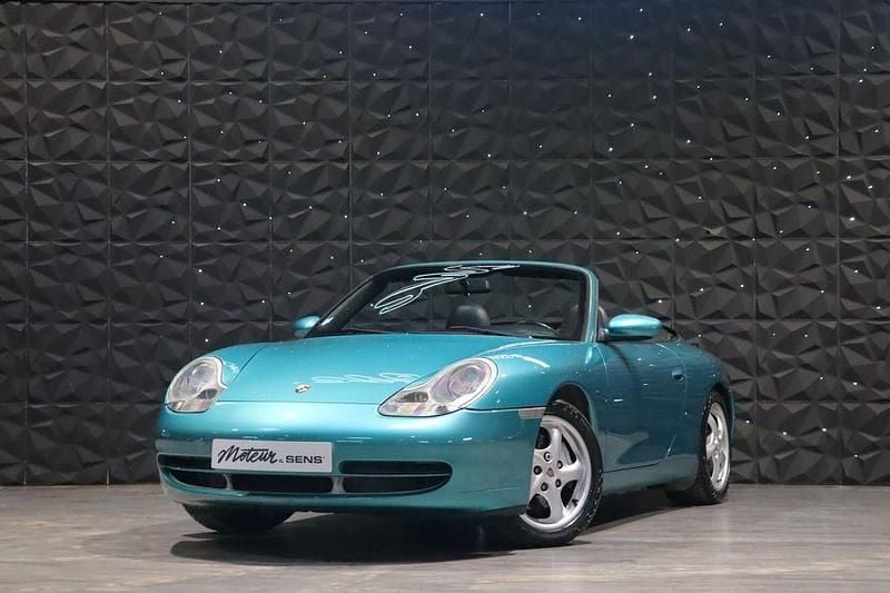 Grün Gebraucht 2000 Porsche 911 Carrera 4 Cabriolet Cabrio | 33.900 € (Fairer Preis) - Bild 1/4