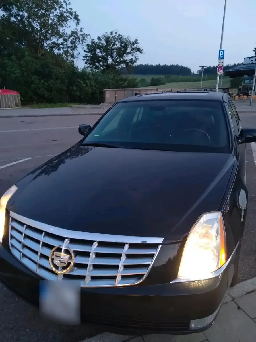 Gebraucht Cadillac Deville 300 PS (220 kW) 2026 Schwarz Limousine
