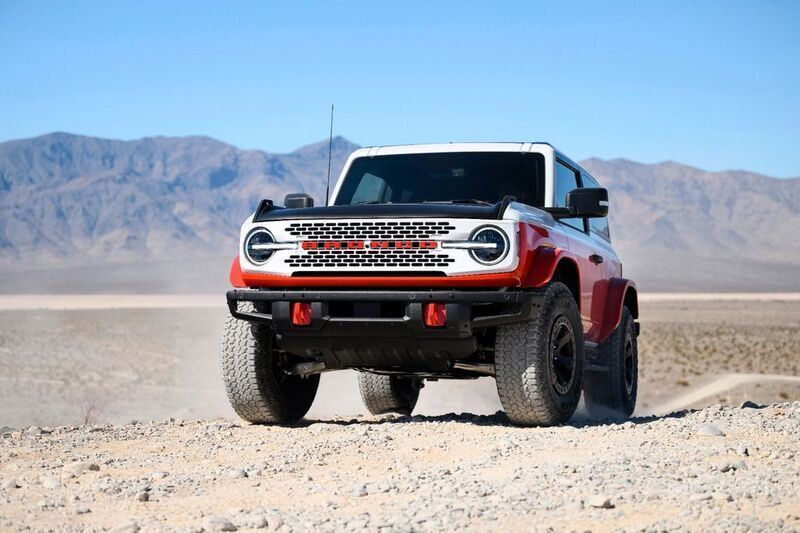 Shadow black Neu 2024 Ford Bronco SUV | 79.600 € - Bild 1/4