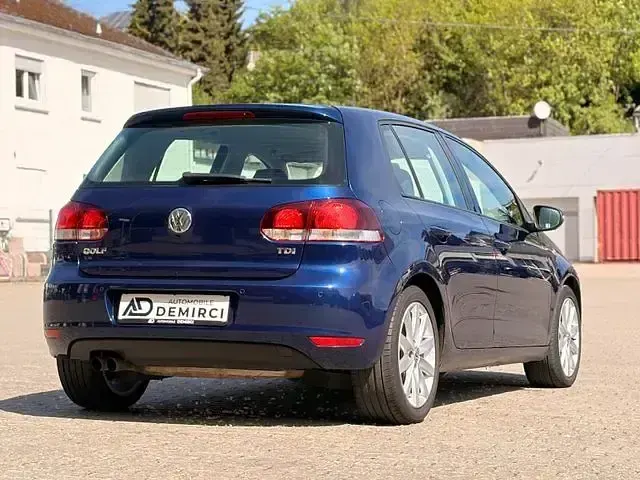 Gebraucht VW Golf VI Highline 110 PS (80 kW) 2009 Blau Kleinwagen