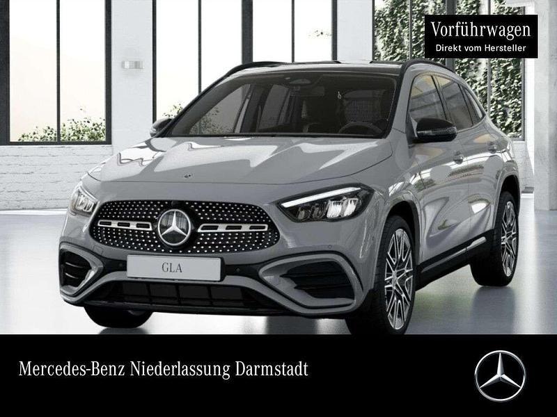 Grau Gebraucht 2025 Mercedes GLA200 AMG SUV | 46.750 € (Teuer) - Bild 1/3