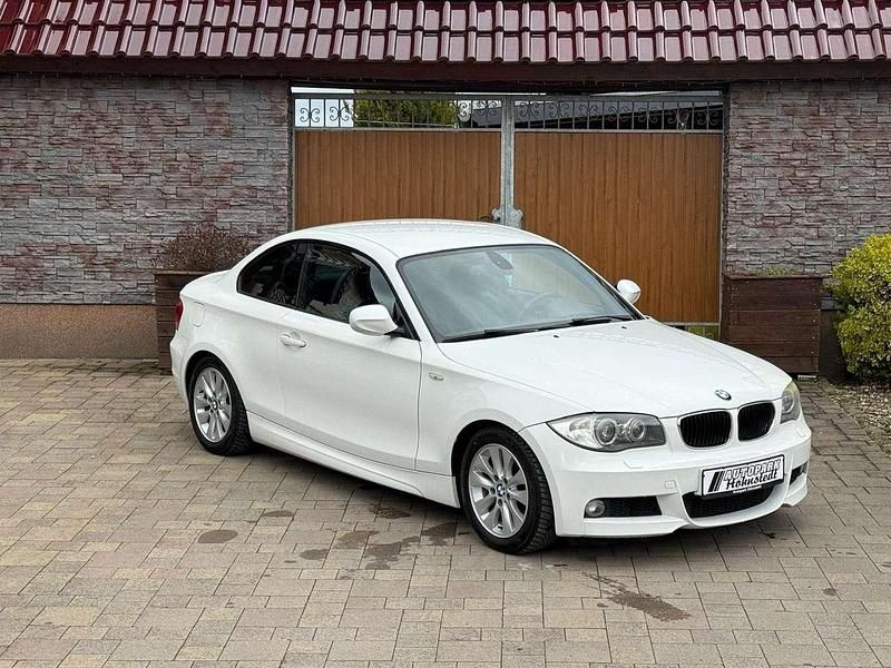 Gebraucht BMW 120 Coupé 170 PS (125 kW) 2010 Alpinweiss iii Coupé