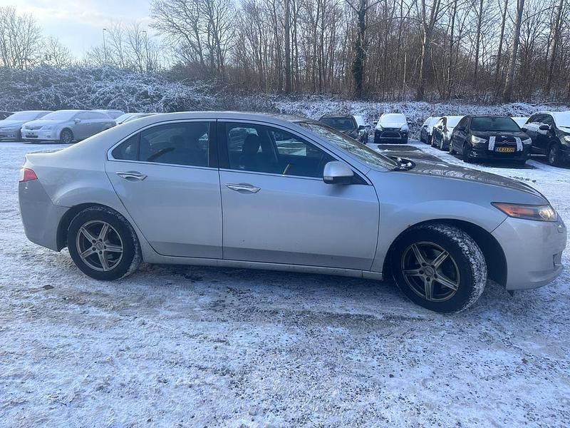 Gebraucht Honda Accord Elegance 156 PS (114 kW) 2009 Silber Limousine