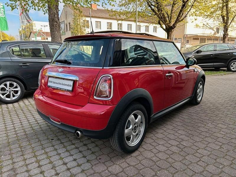 Second-hand Mini ONE 95 CP (69 kW) 2008 Roșu Hatchback