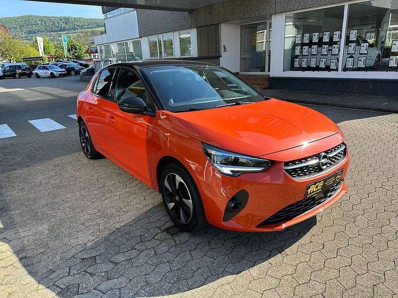 Gebraucht Opel Corsa-e Elegance 100 kW (136 PS) 2021 Power orange Kleinwagen