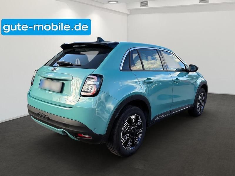 Gebraucht Fiat 600 101 PS (74 kW) 2024 Cielo blau SUV