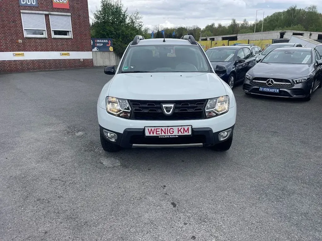Używany Dacia Duster Lauréate 125 KM (91 kW) 2017 Biały SUV