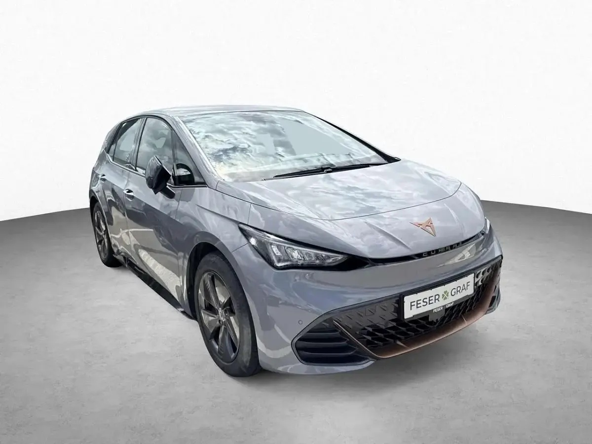 Gebraucht Cupra Born 150 kW (204 PS) 2023 Vaporgrau Kleinwagen