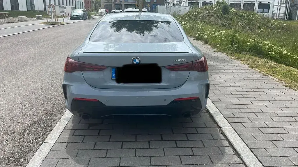 Gebraucht BMW 420 M Sport 184 PS (135 kW) 2024 Grau Coupé