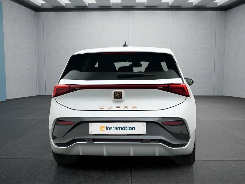 Second-hand Cupra Born 169 kW (231 CP) 2024 Alb Hatchback