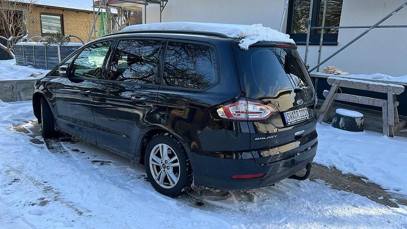 Gebraucht Ford Galaxy 150 PS (110 kW) 2019 Schwarz Van / Kleinbus