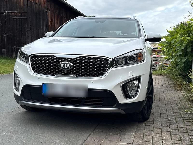 Weiß Gebraucht 2015 Kia Sorento 2 SUV | 14.500 € (Etwas zu teuer) - Bild 1/4