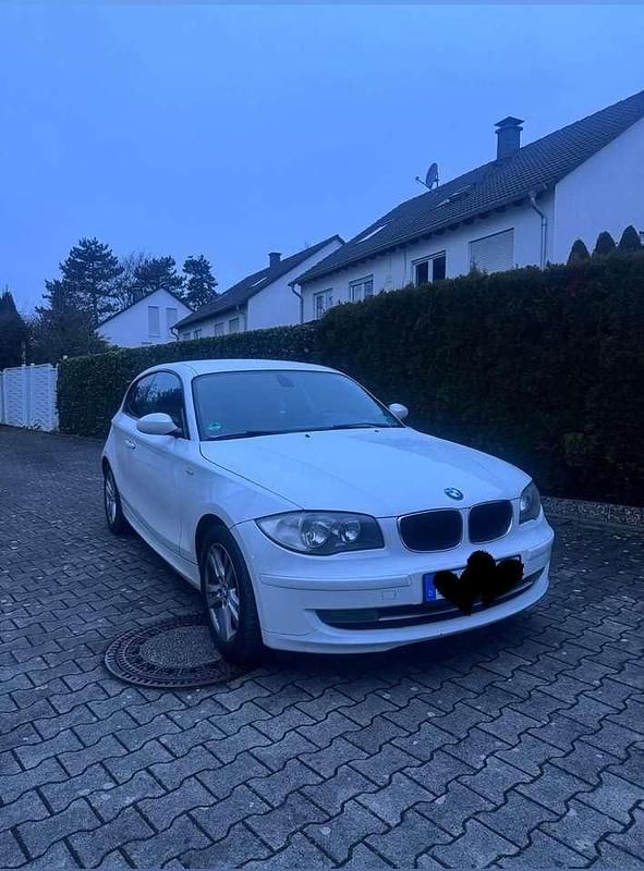 Gebraucht BMW 116 Performance 136 PS (100 kW) 2007 Weiß Kleinwagen