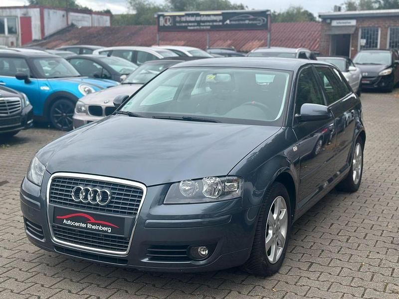Grau Gebraucht 2006 Audi A3 Attraction Limousine | 4.500 € (Teuer) - Bild 1/4