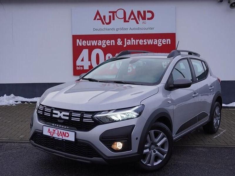 Gebraucht Dacia Sandero Stepway 91 PS (66 kW) 2023 Grau SUV