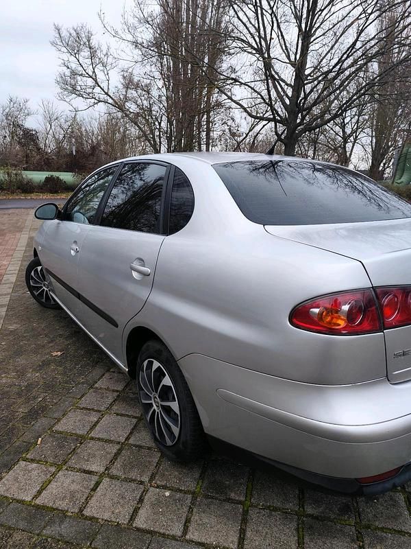 Gebraucht Seat Cordoba Stella 2003 Silber Limousine