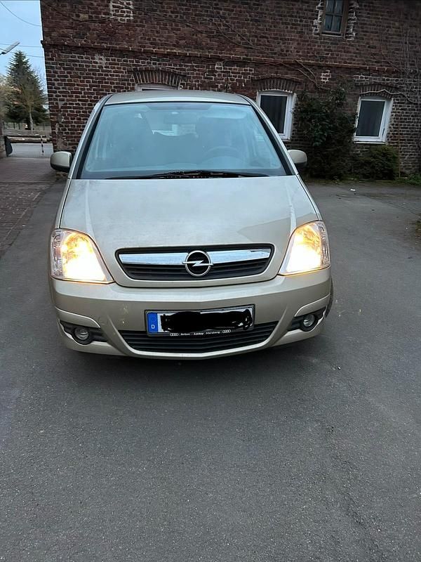 Gebraucht Opel Meriva 105 PS (77 kW) 2006 Gold Van / Kleinbus