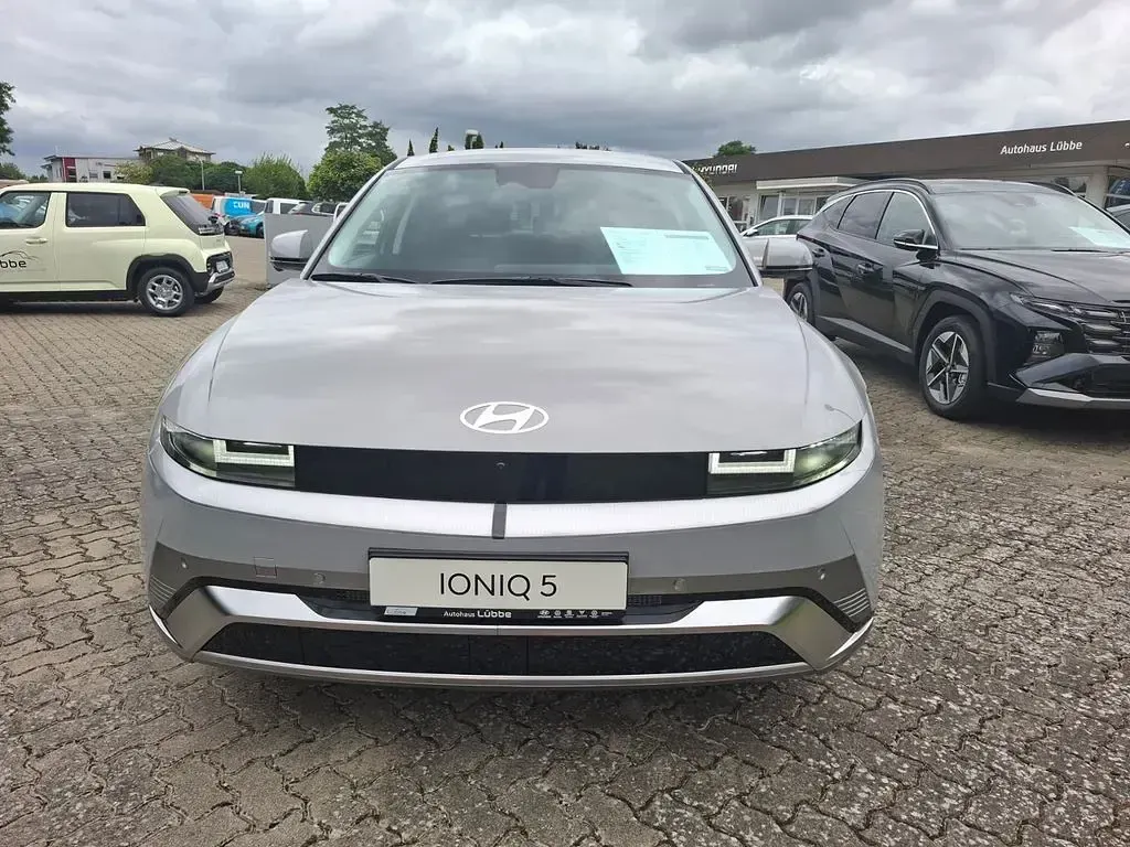 Neu Hyundai Ioniq 5 167 kW (228 PS) 2026 Grau SUV