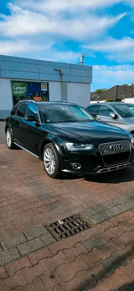 Gebraucht Audi A4 Allroad 190 PS (139 kW) 2015 Schwarz Kombi