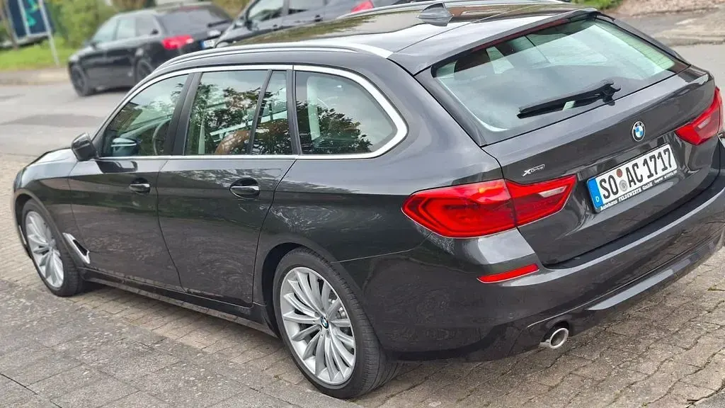 Gebraucht BMW 530 Performance 265 PS (194 kW) 2019 Grau Kombi