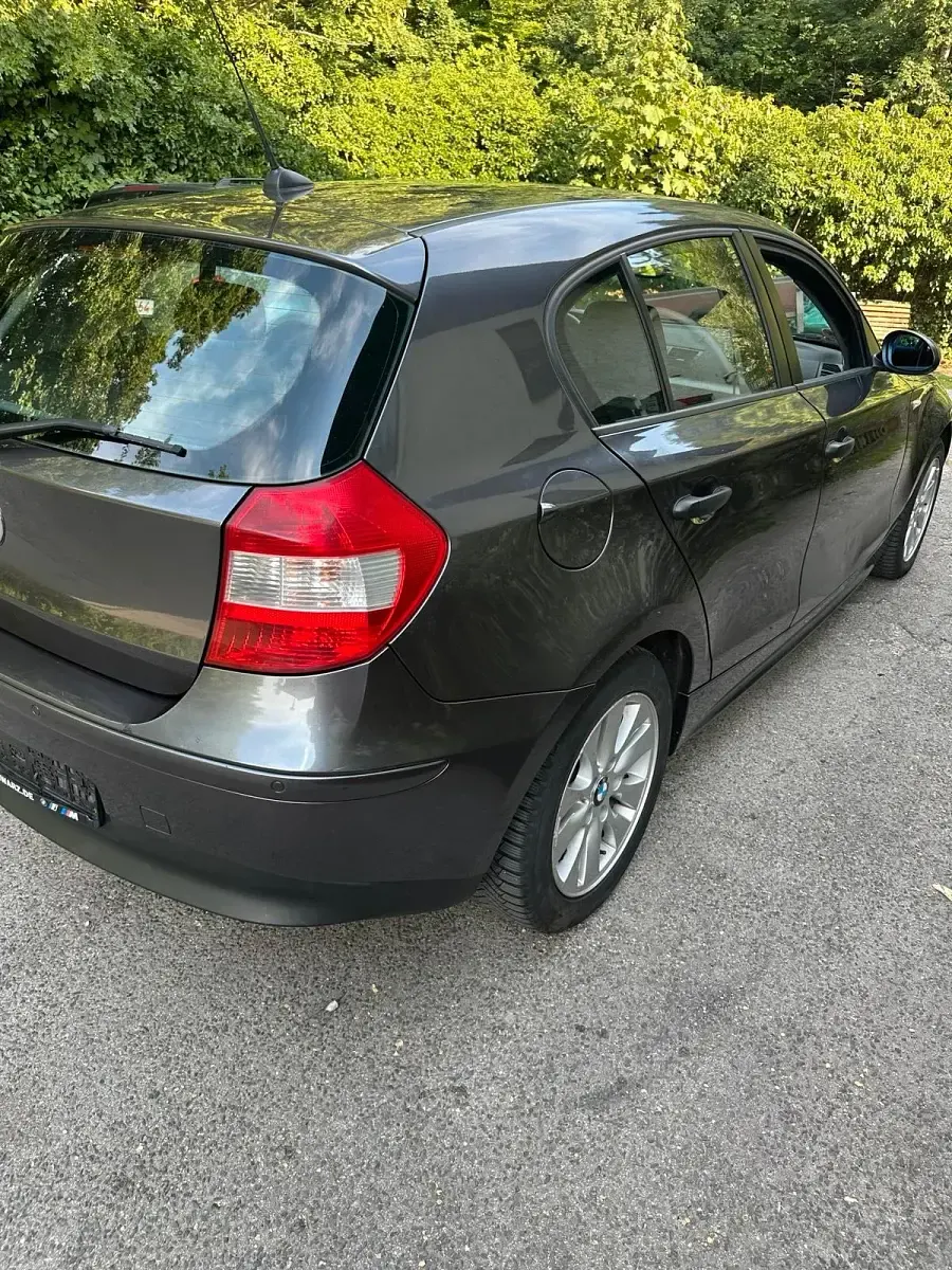Gebraucht BMW 116 116 PS (85 kW) 2005 Grau Kleinwagen